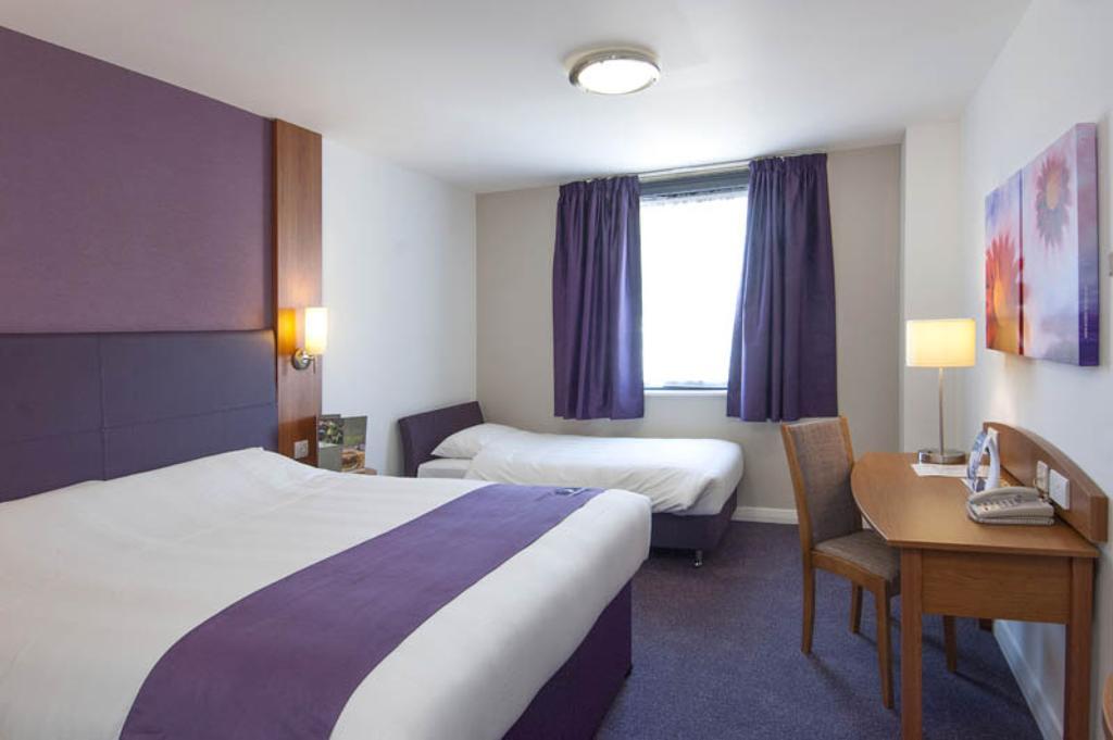 Comfort Inn Kensington London Szoba fotó