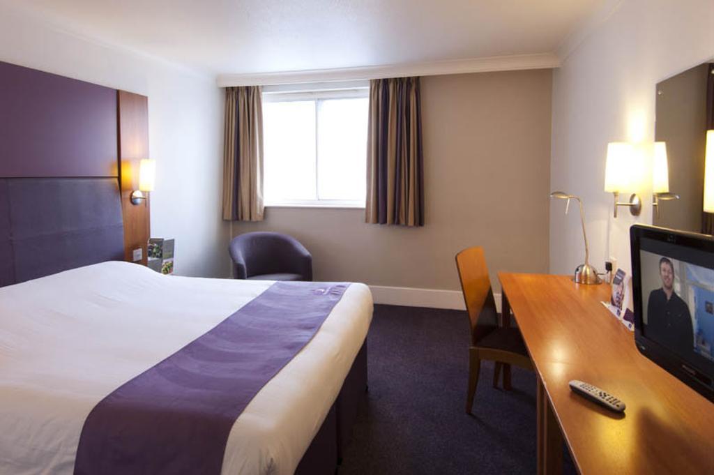 Comfort Inn Kensington London Szoba fotó