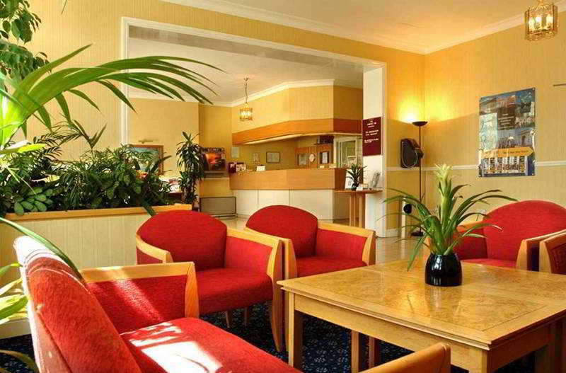 Comfort Inn Kensington London Beltér fotó