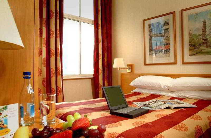 Comfort Inn Kensington London Szoba fotó